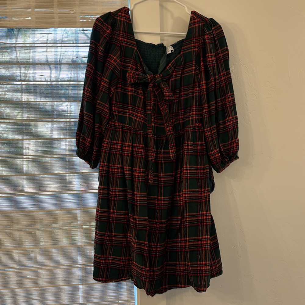 Ivy City Co - Margo Short Dress in Green Plaid